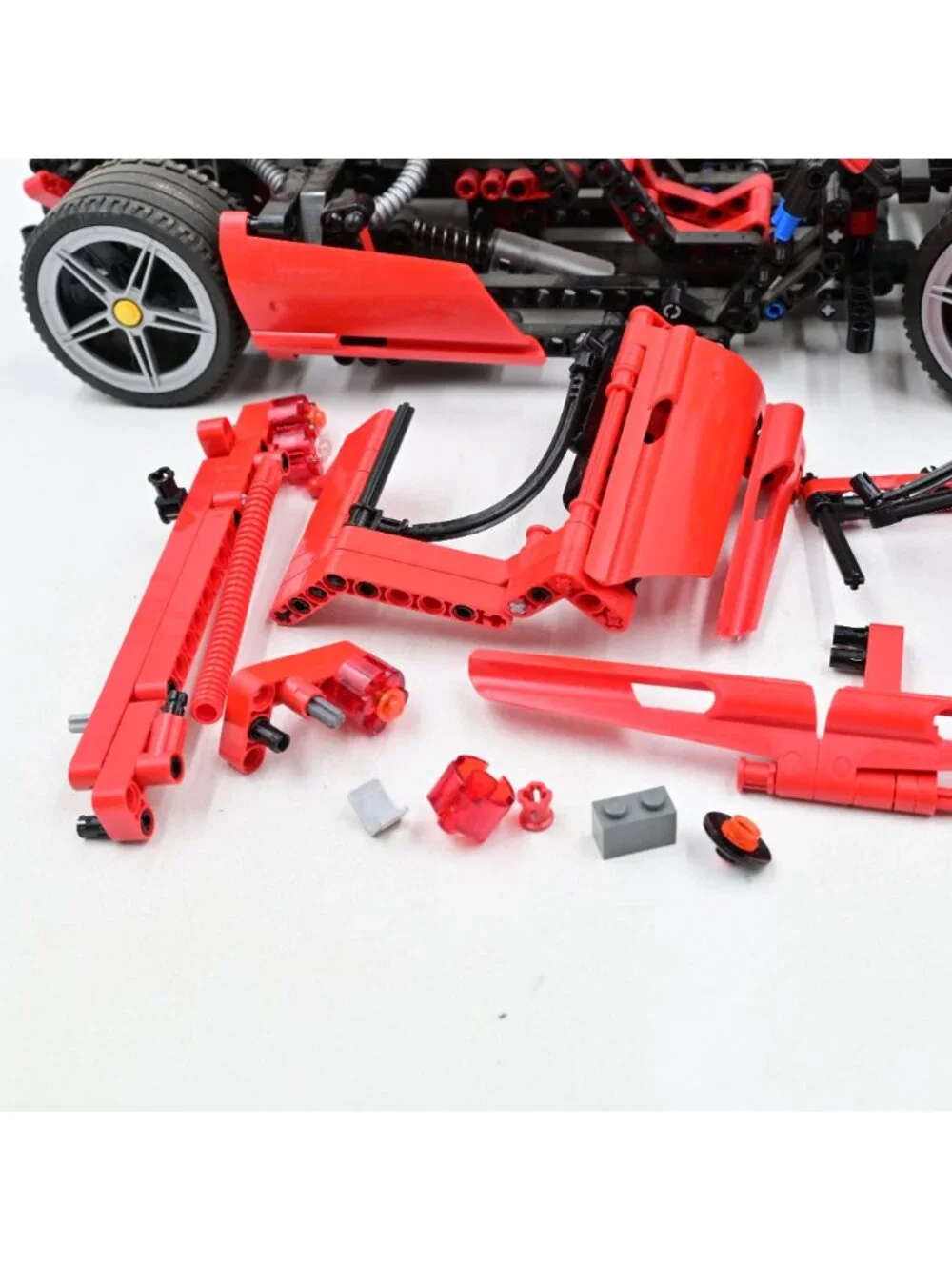 LEGO Technic Enzo Ferrari 1:10 8653 Mostly Assembled